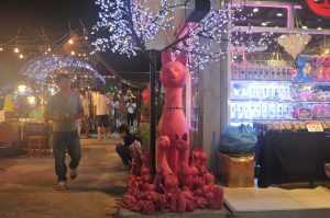 chiang mai thailanda bazarul de noapte