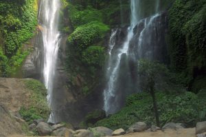 cascada sekumpul bali indonezia obiective turistice