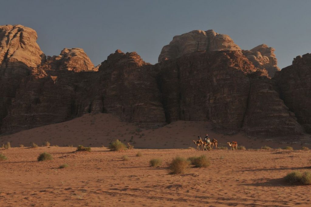deșertul wadi rum obiective turistice iordania