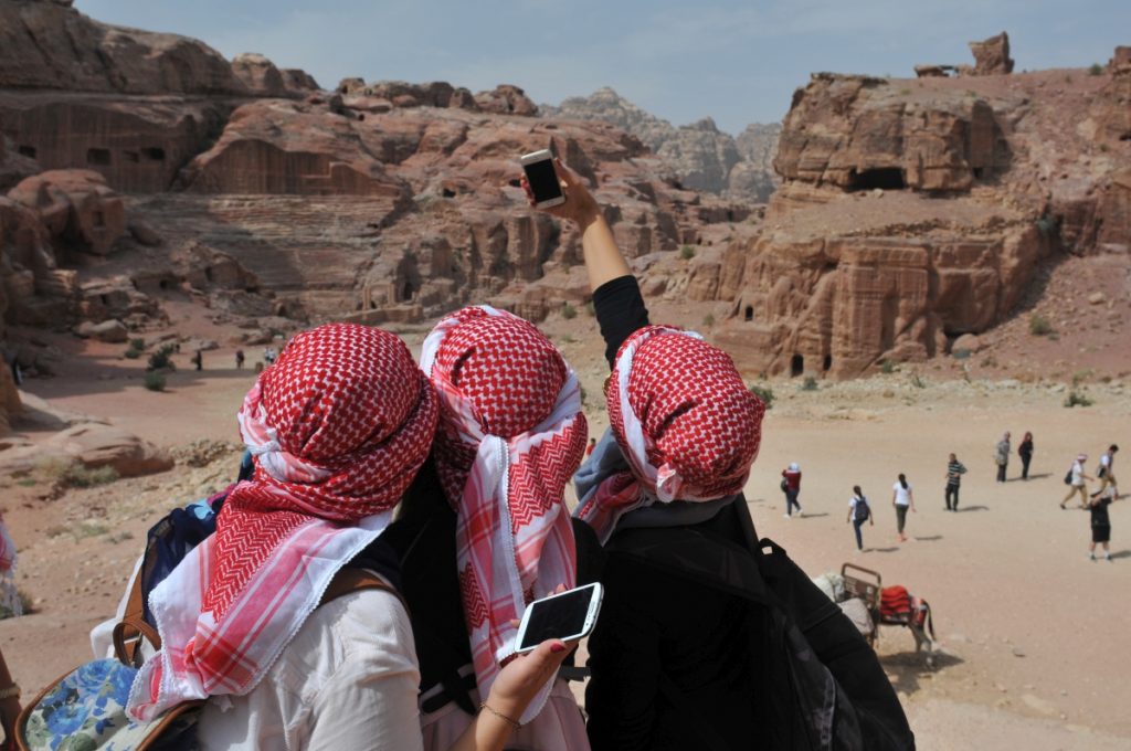 petra de sus obiective turistice iordania drum spre locul sacrificiului