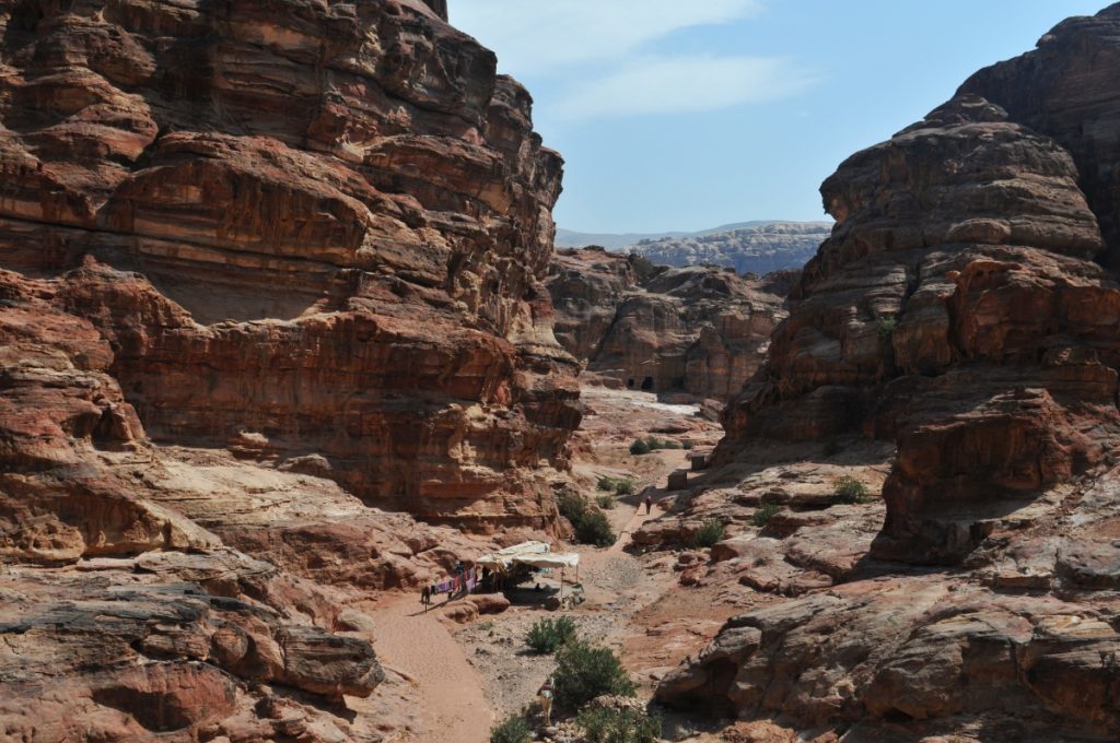 petra obiective turistice iordania drumul ad deir mănăstire