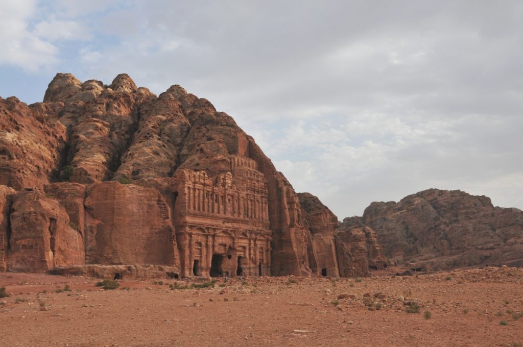 petra obiective turistice iordania mormântul palat