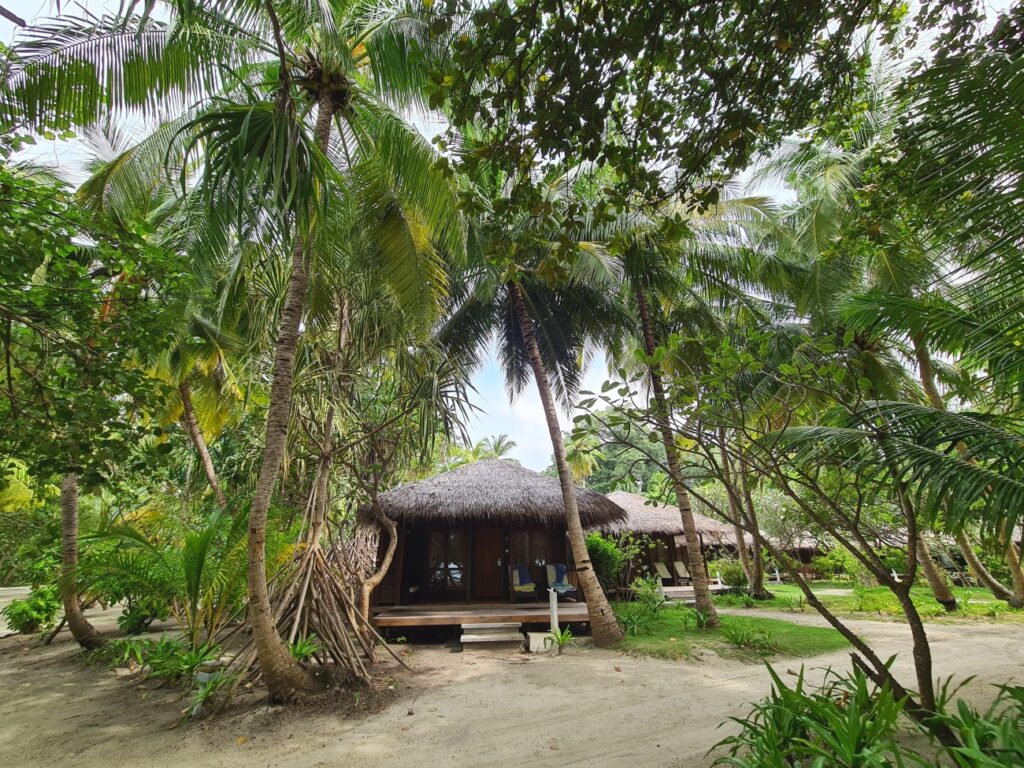 beach villa kuramathi maldive