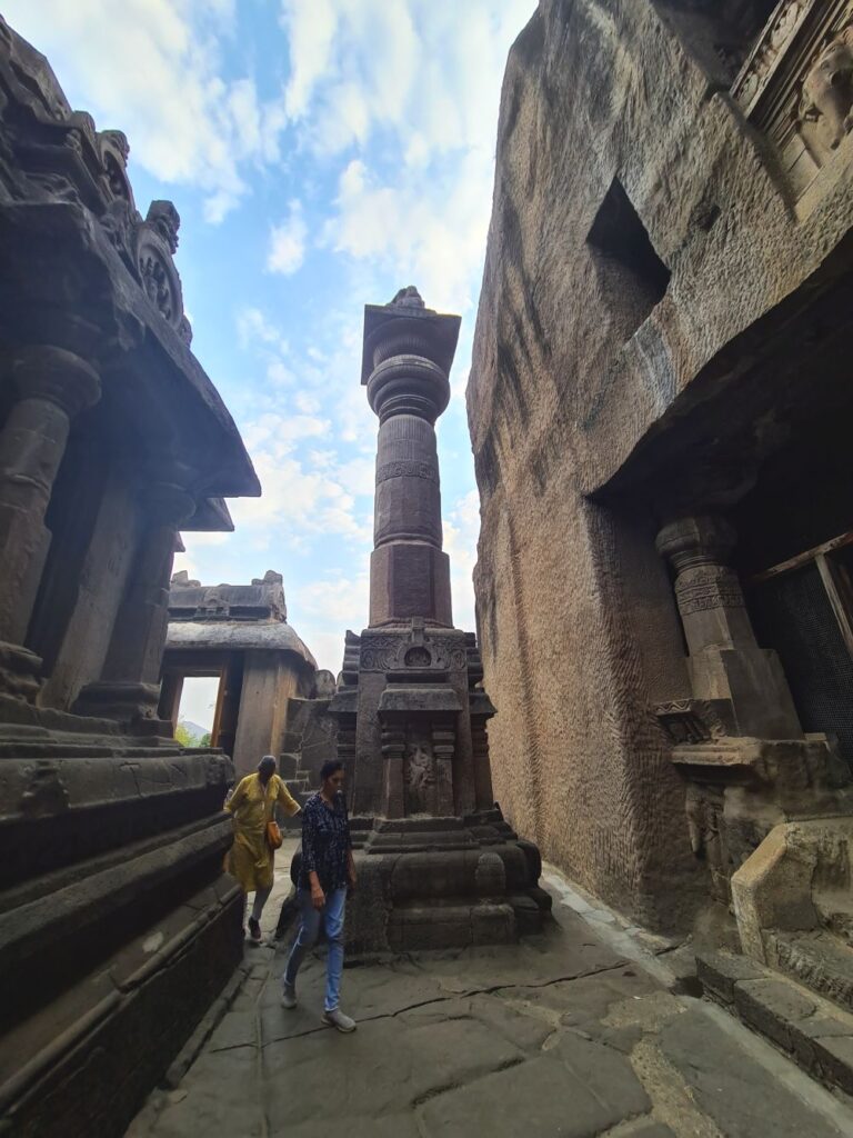 peșterile ellora aurangabad india obiective turistice