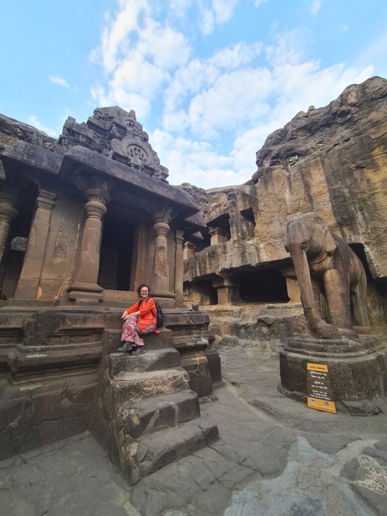 peșterile ellora aurangabad india obiective turistice