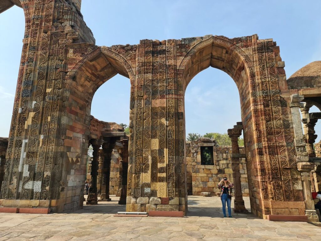 qutub minar new delhi obiective turistice