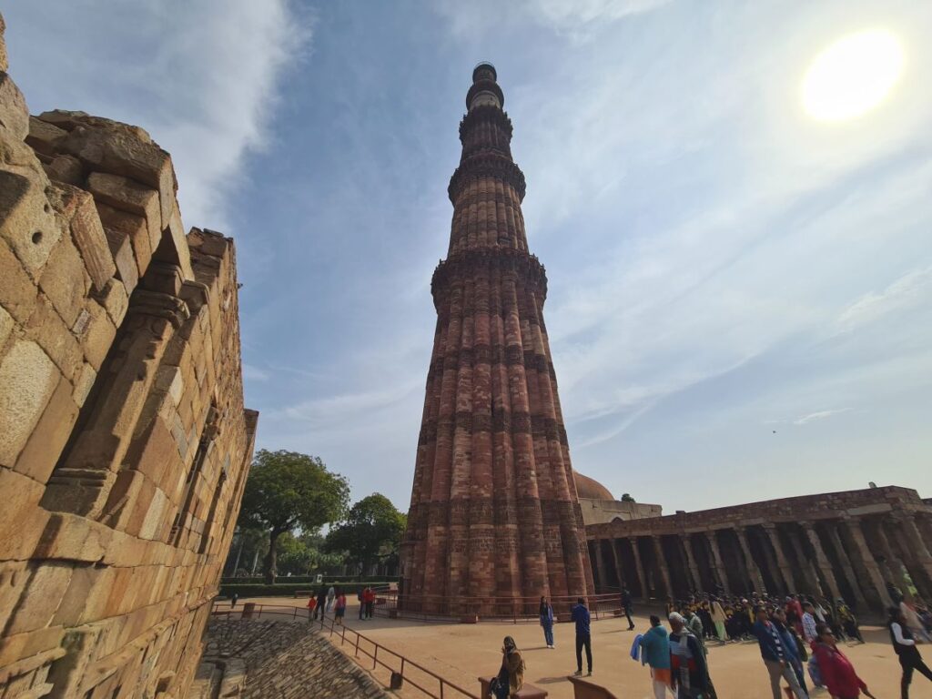 qutub minar new delhi obiective turistice