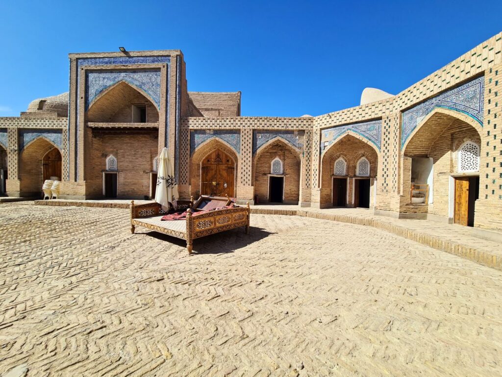 obiective turistice uzbekistan khiva medrese