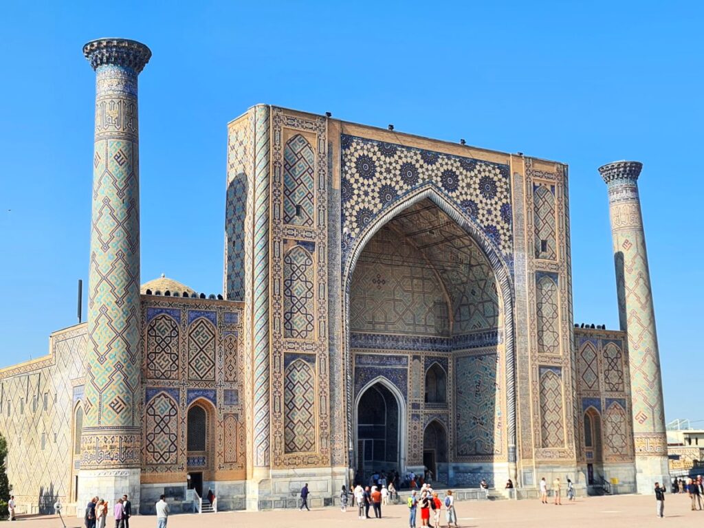 obiective turistice uzbekistan samarkand registan medresa Ulugh Beg