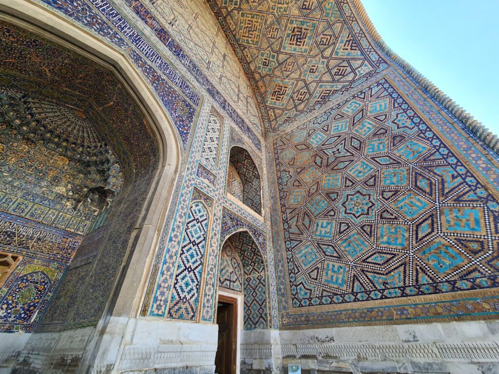 obiective turistice uzbekistan samarkand registan medresa sherdor